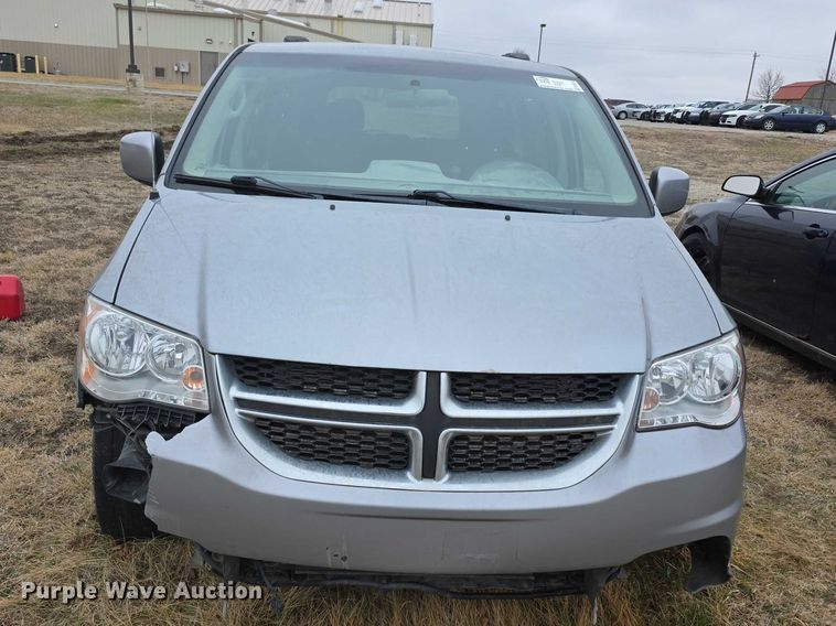 image for item FI0922 2014 Dodge Grand Caravan SXT van