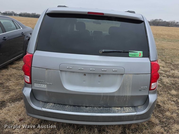 image for item FI0922 2014 Dodge Grand Caravan SXT van