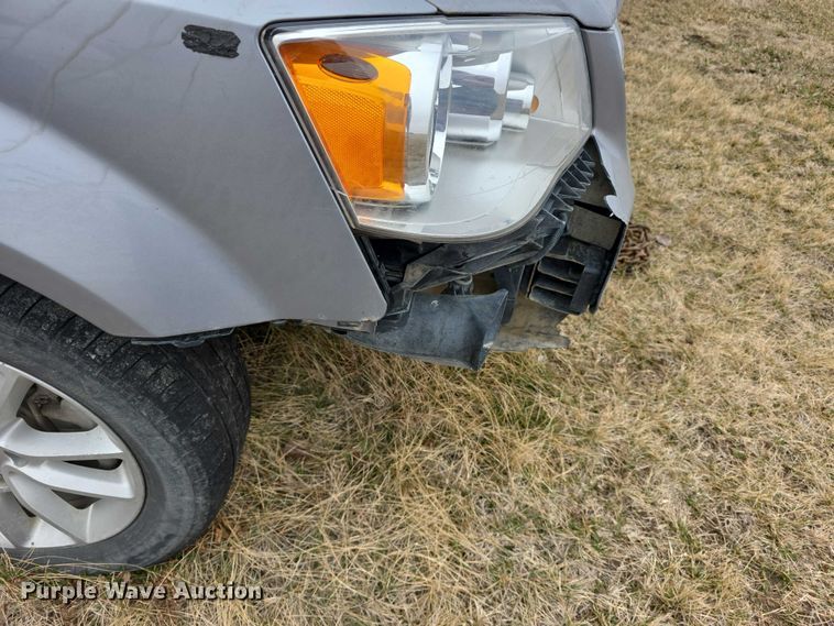 image for item FI0922 2014 Dodge Grand Caravan SXT van