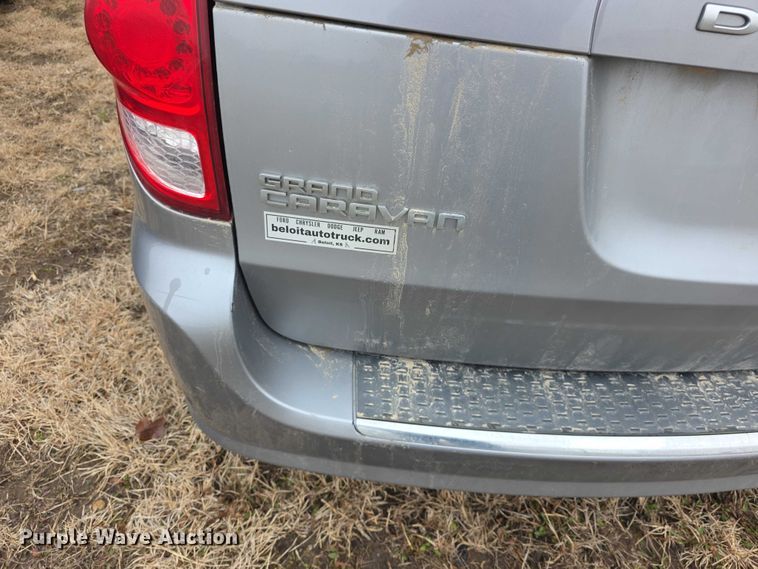 image for item FI0922 2014 Dodge Grand Caravan SXT van