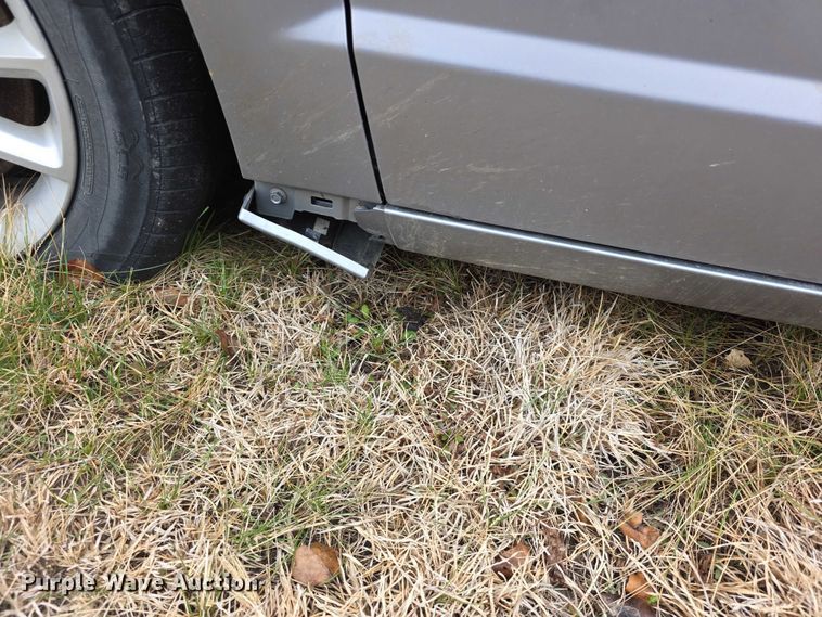 image for item FI0922 2014 Dodge Grand Caravan SXT van