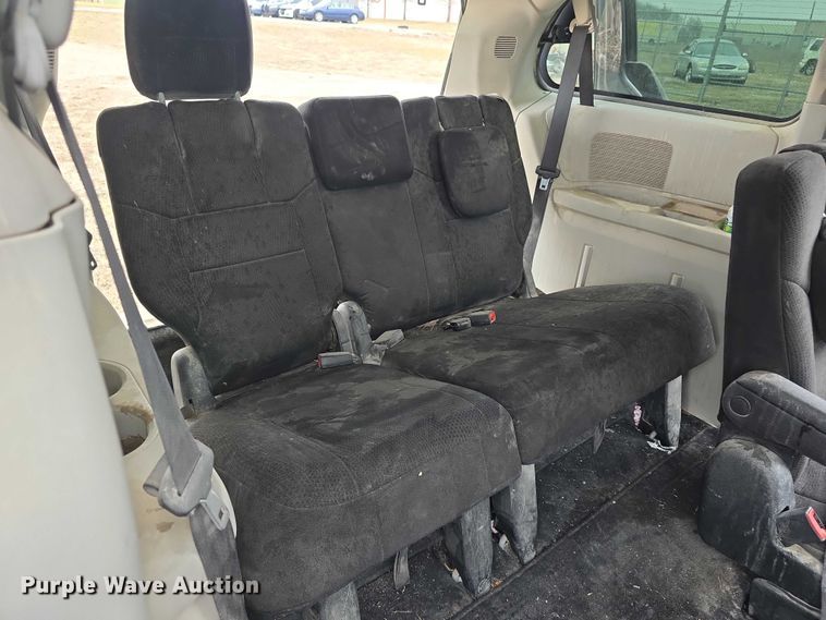 image for item FI0922 2014 Dodge Grand Caravan SXT van