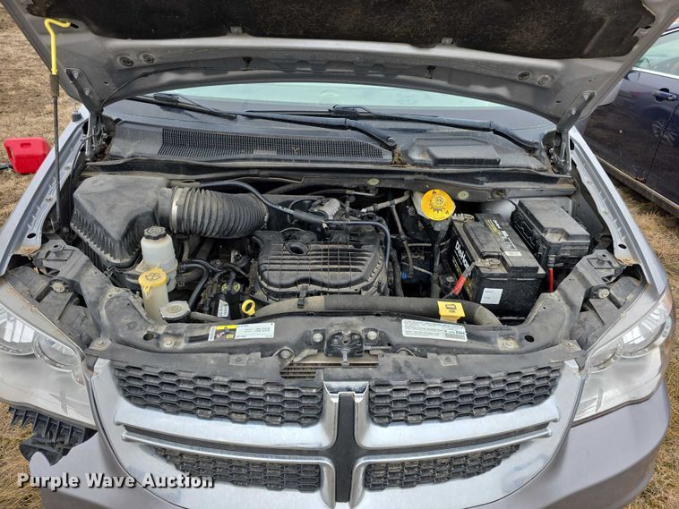 image for item FI0922 2014 Dodge Grand Caravan SXT van