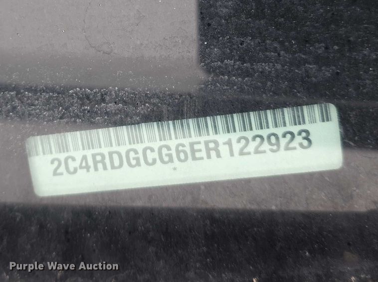 image for item FI0922 2014 Dodge Grand Caravan SXT van