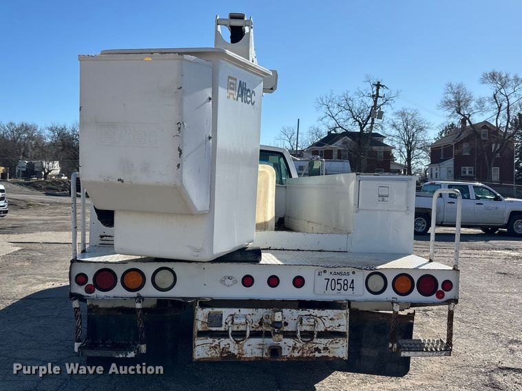 image for item FI0925 1999 Chevrolet 3500HD bucket truck