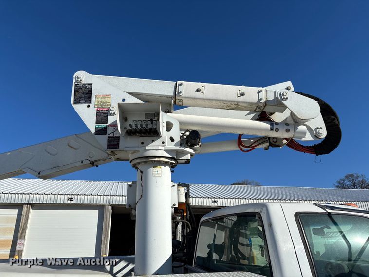 image for item FI0925 1999 Chevrolet 3500HD bucket truck