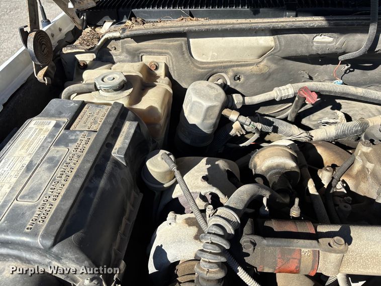 image for item FI0925 1999 Chevrolet 3500HD bucket truck