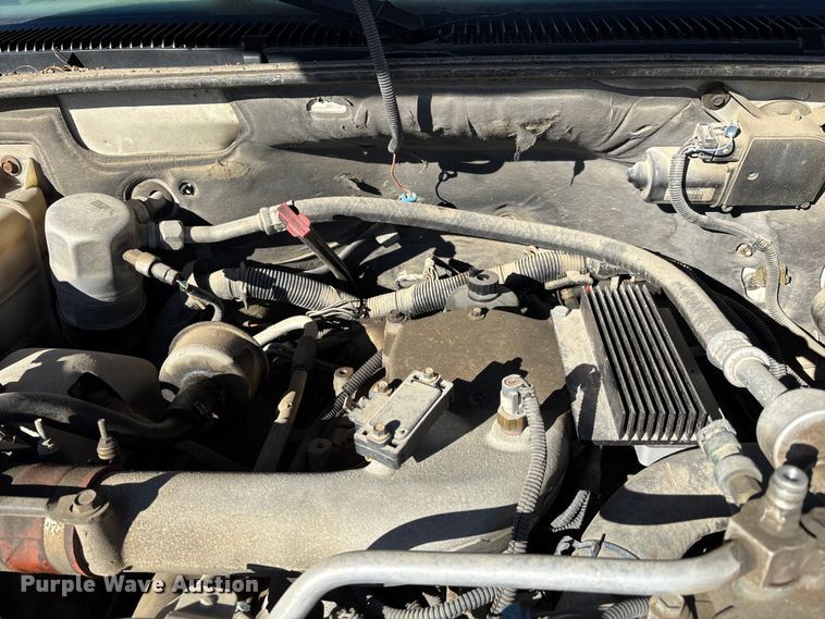 image for item FI0925 1999 Chevrolet 3500HD bucket truck