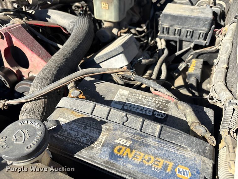 image for item FI0925 1999 Chevrolet 3500HD bucket truck