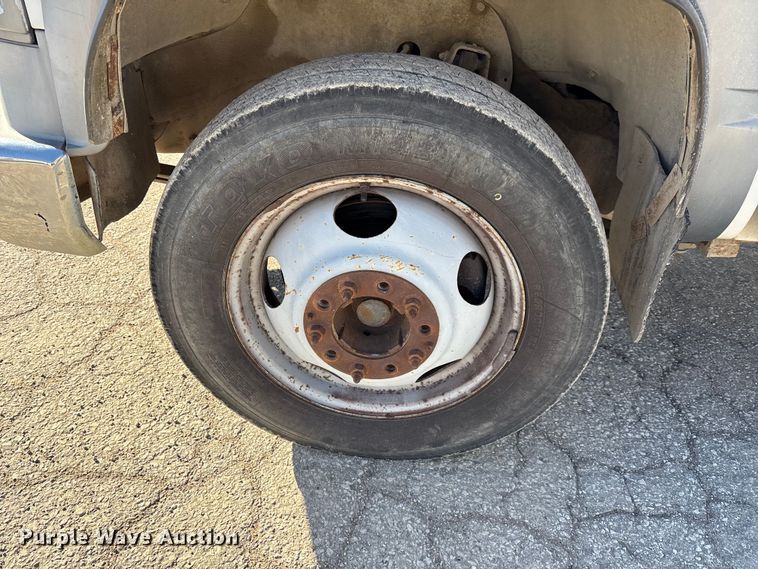 image for item FI0925 1999 Chevrolet 3500HD bucket truck