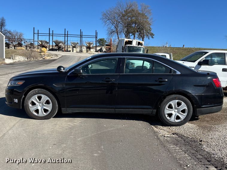 image for item FI0927 2016 Ford Taurus Police Interceptor 