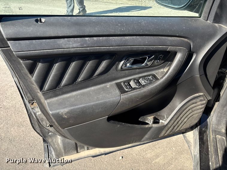 image for item FI0927 2016 Ford Taurus Police Interceptor 