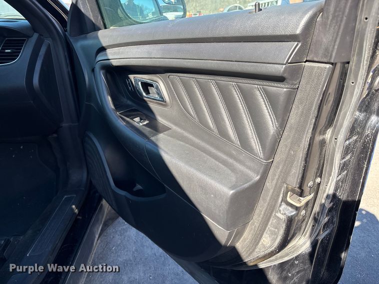 image for item FI0927 2016 Ford Taurus Police Interceptor 