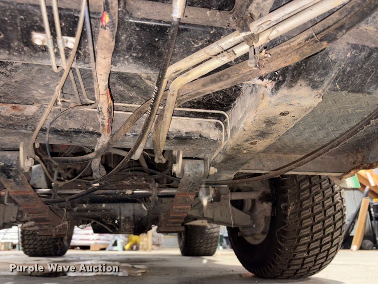 image for item FK1235 2004 John Deere Pro Gator utility vehicle