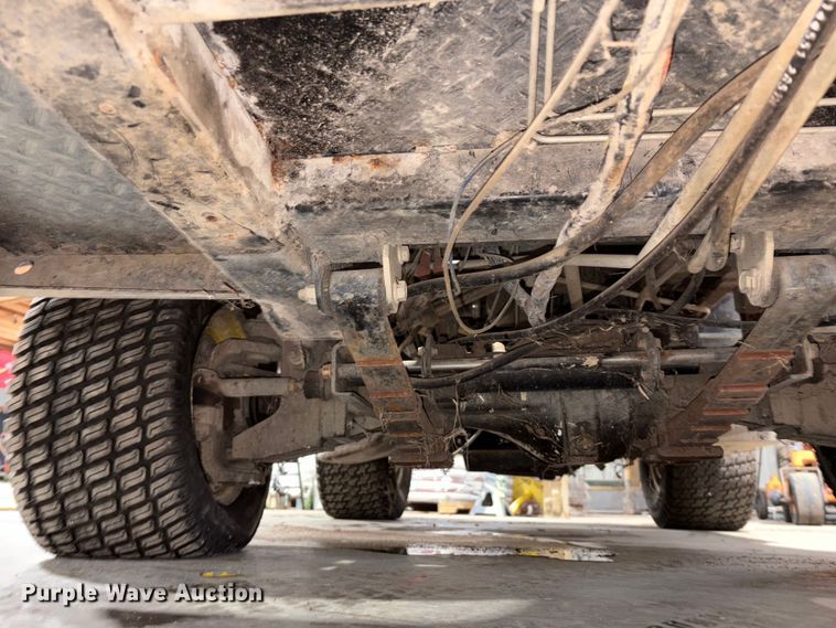 image for item FK1235 2004 John Deere Pro Gator utility vehicle