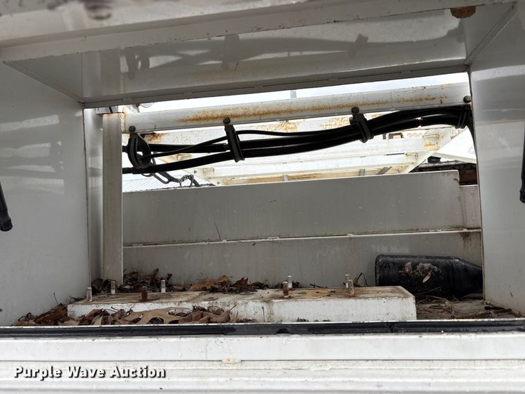 image for item FK1239 2011 Ford F550 Super Duty XL utility / service truck