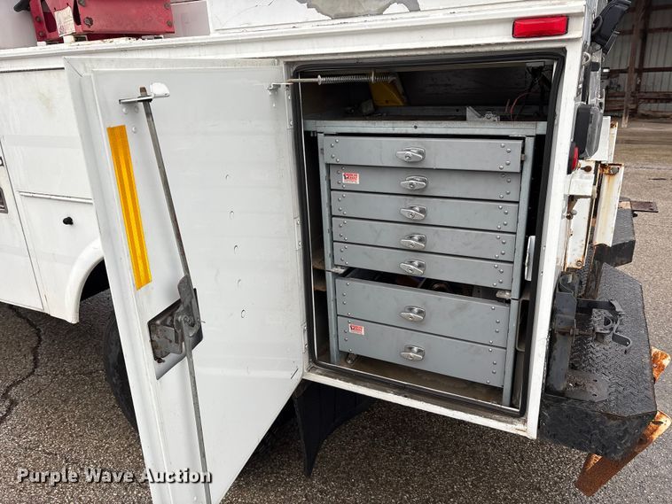 image for item FK1239 2011 Ford F550 Super Duty XL utility / service truck