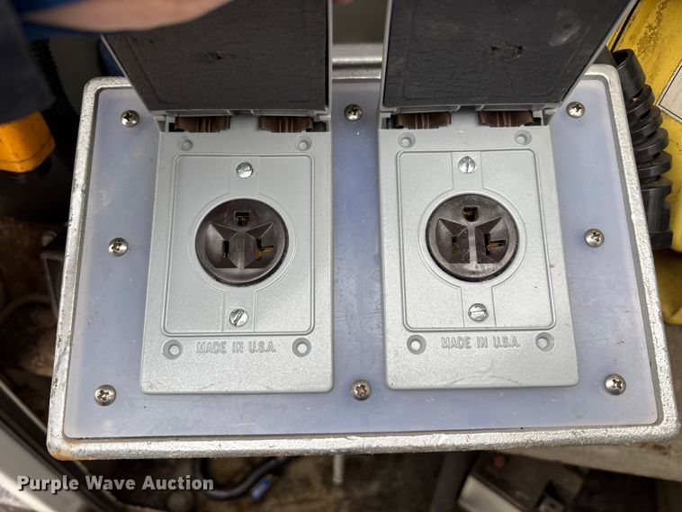 image for item FK1239 2011 Ford F550 Super Duty XL utility / service truck