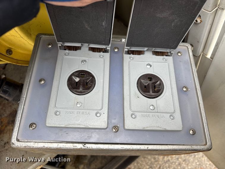 image for item FK1239 2011 Ford F550 Super Duty XL utility / service truck