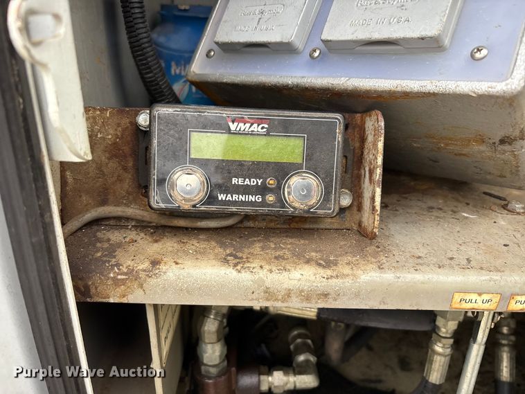 image for item FK1239 2011 Ford F550 Super Duty XL utility / service truck