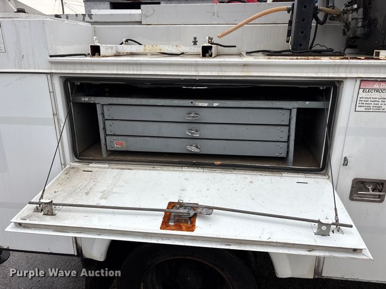 image for item FK1239 2011 Ford F550 Super Duty XL utility / service truck