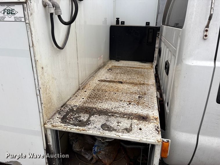 image for item FK1239 2011 Ford F550 Super Duty XL utility / service truck