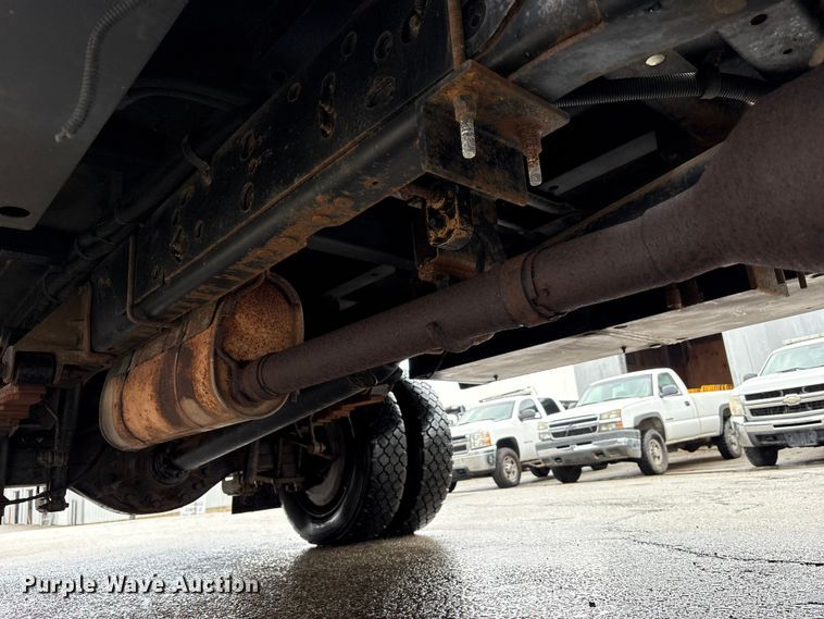 image for item FK1239 2011 Ford F550 Super Duty XL utility / service truck