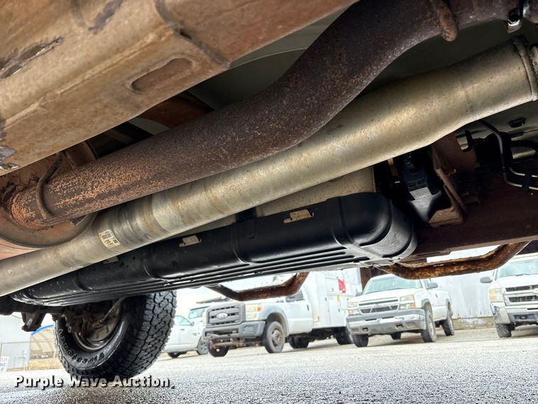 image for item FK1240 2011 Chevrolet Silverado 2500HD Crew Cab pickup truck