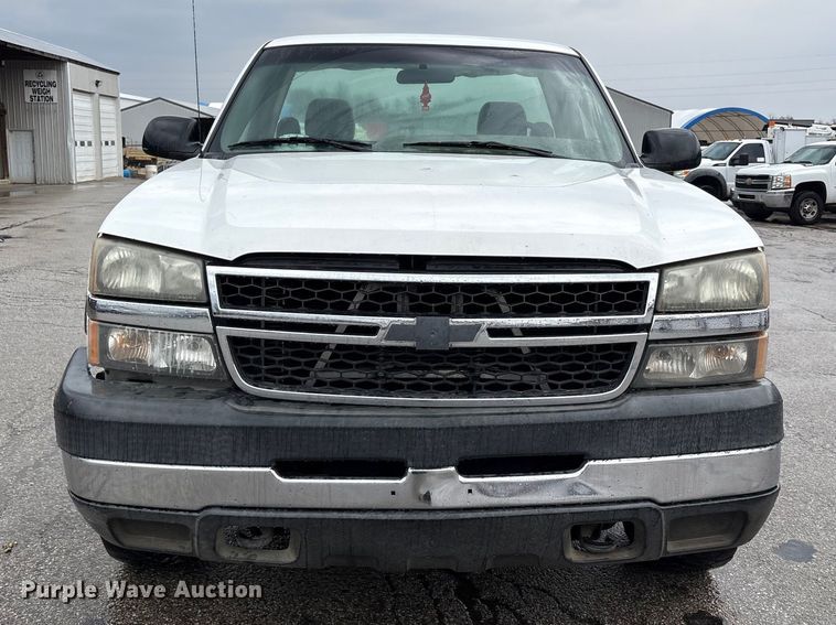 image for item FK1241 2006 Chevrolet Silverado 2500HD pickup truck