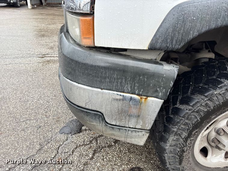 image for item FK1241 2006 Chevrolet Silverado 2500HD pickup truck