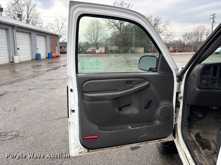 image for item FK1241 2006 Chevrolet Silverado 2500HD pickup truck