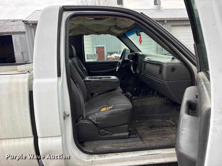 image for item FK1241 2006 Chevrolet Silverado 2500HD pickup truck