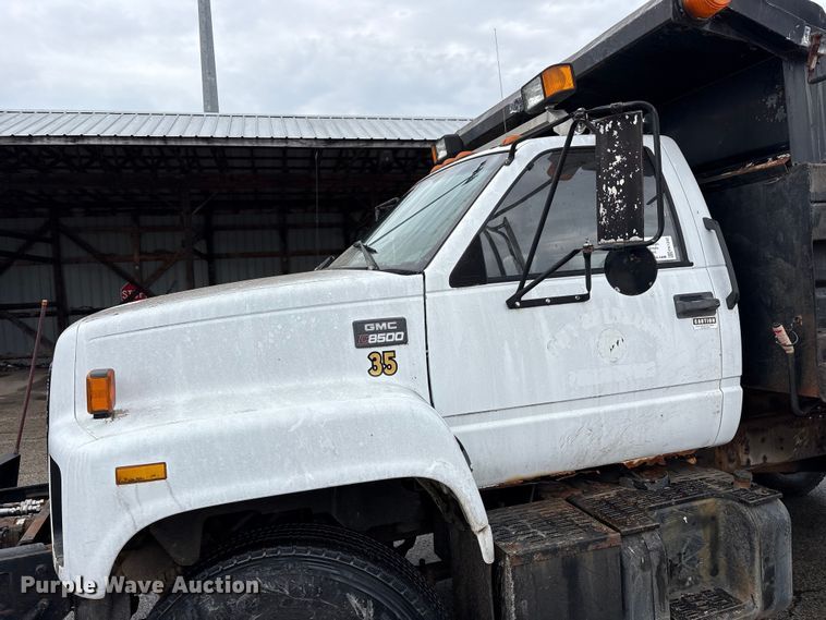 image for item FK1242 1999 GMC C8500 dump truck
