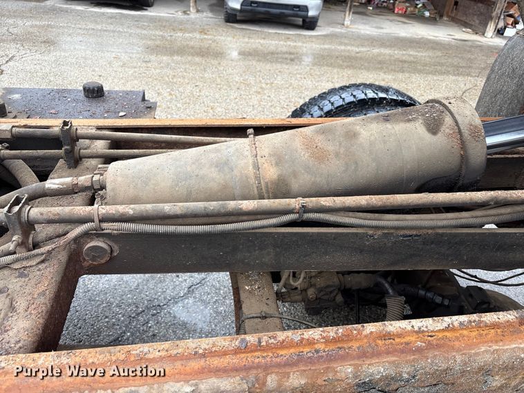 image for item FK1242 1999 GMC C8500 dump truck