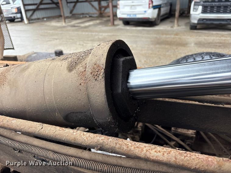 image for item FK1242 1999 GMC C8500 dump truck