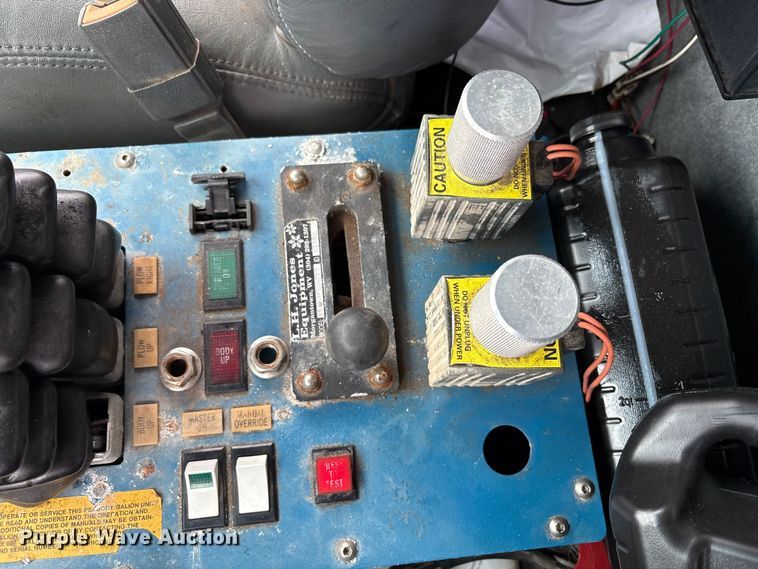 image for item FK1242 1999 GMC C8500 dump truck