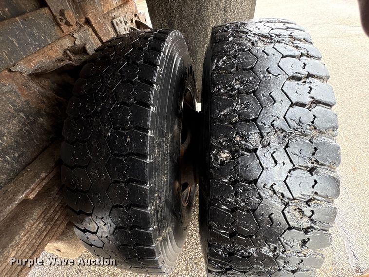 image for item FK1242 1999 GMC C8500 dump truck