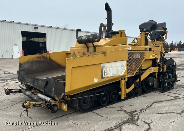 image for item FK1578 2010 Caterpillar AP1055D paver