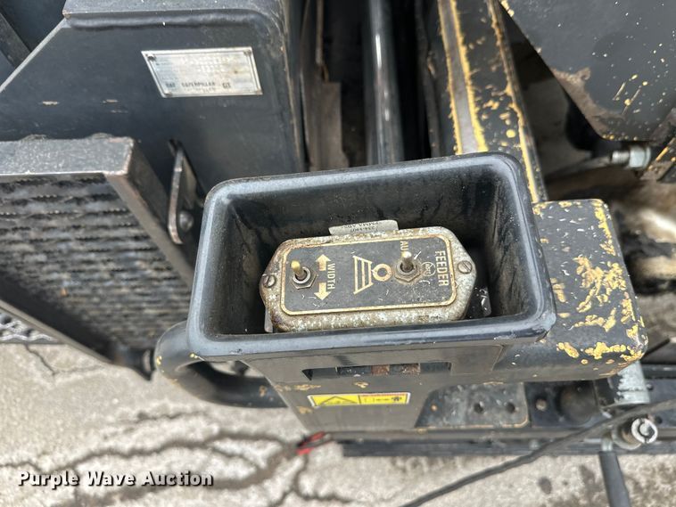 image for item FK1578 2010 Caterpillar AP1055D paver