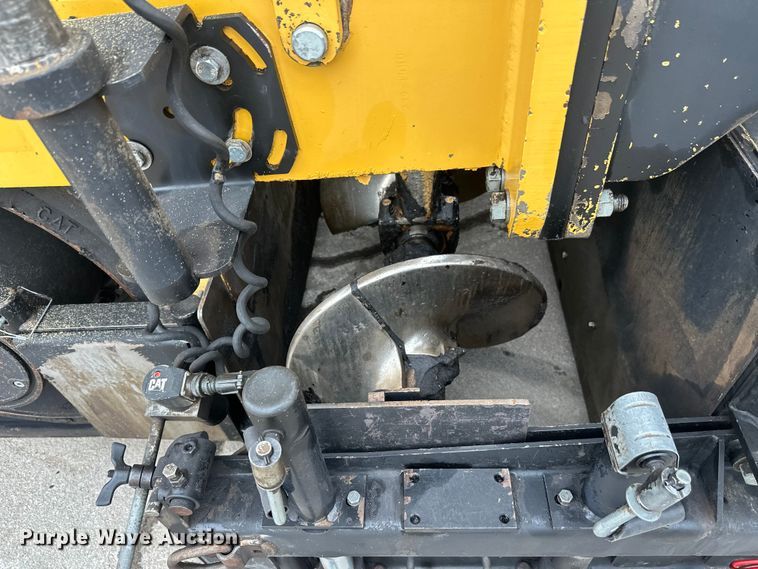 image for item FK1578 2010 Caterpillar AP1055D paver