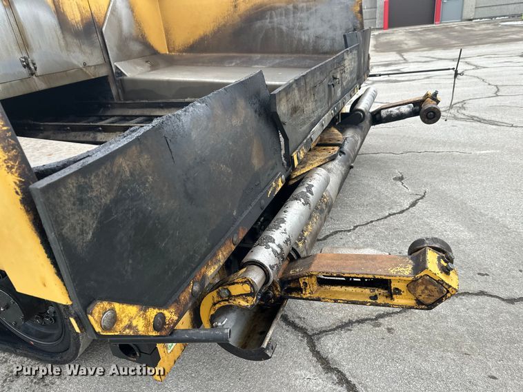 image for item FK1578 2010 Caterpillar AP1055D paver