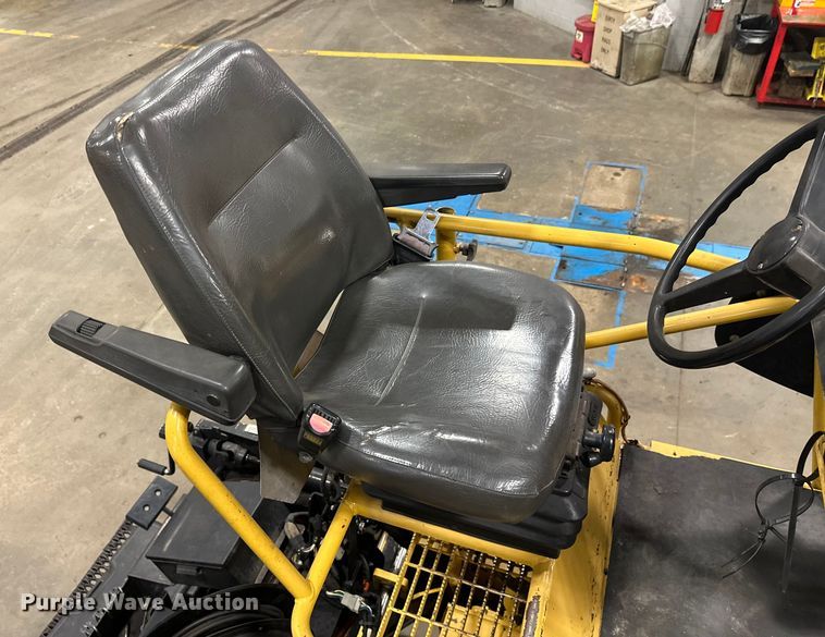 image for item FK1578 2010 Caterpillar AP1055D paver