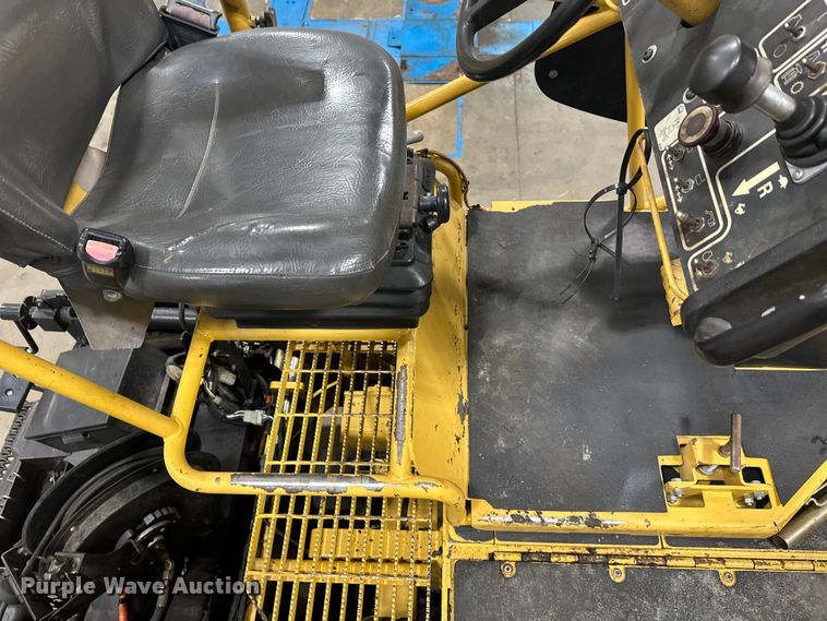 image for item FK1578 2010 Caterpillar AP1055D paver