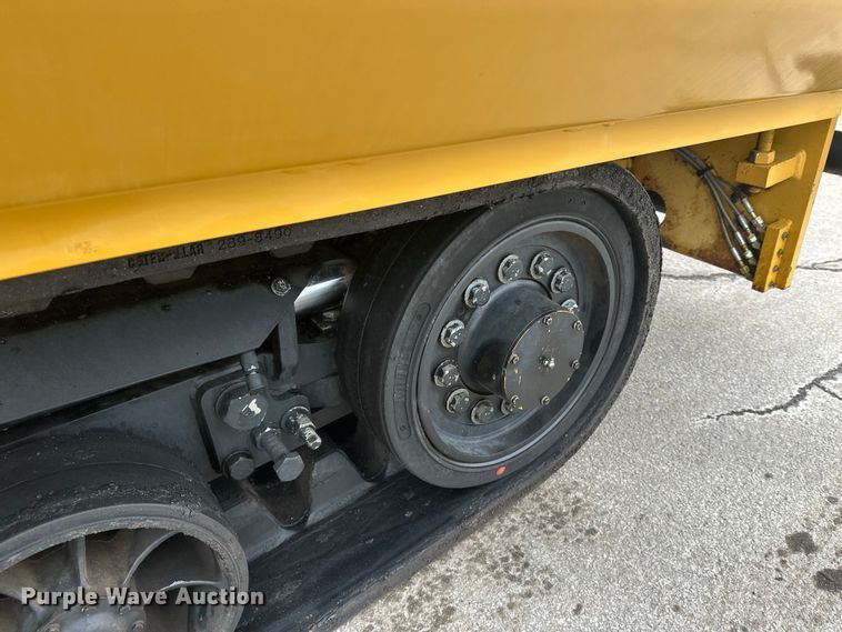 image for item FK1578 2010 Caterpillar AP1055D paver