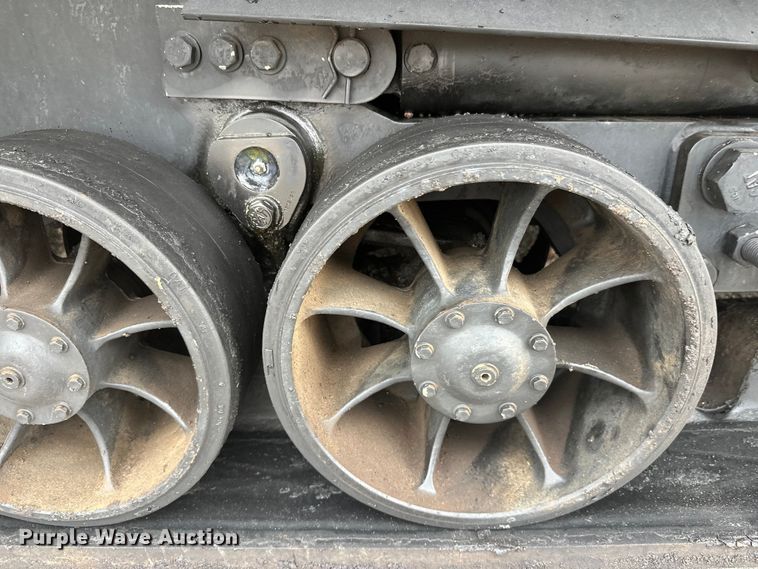 image for item FK1578 2010 Caterpillar AP1055D paver