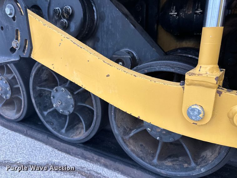 image for item FK1578 2010 Caterpillar AP1055D paver