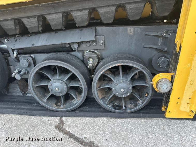 image for item FK1578 2010 Caterpillar AP1055D paver