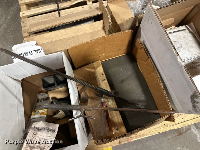 image for item FK1578 2010 Caterpillar AP1055D paver