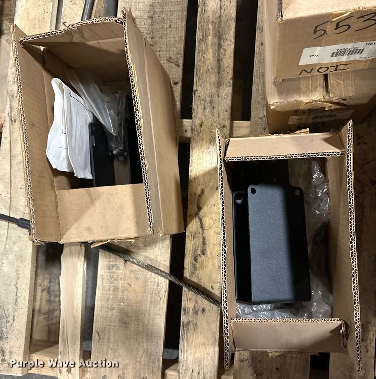 image for item FK1578 2010 Caterpillar AP1055D paver