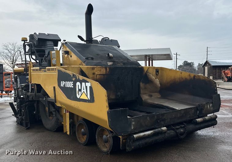 image for item FK1579 2014 Caterpillar AP1000E paver